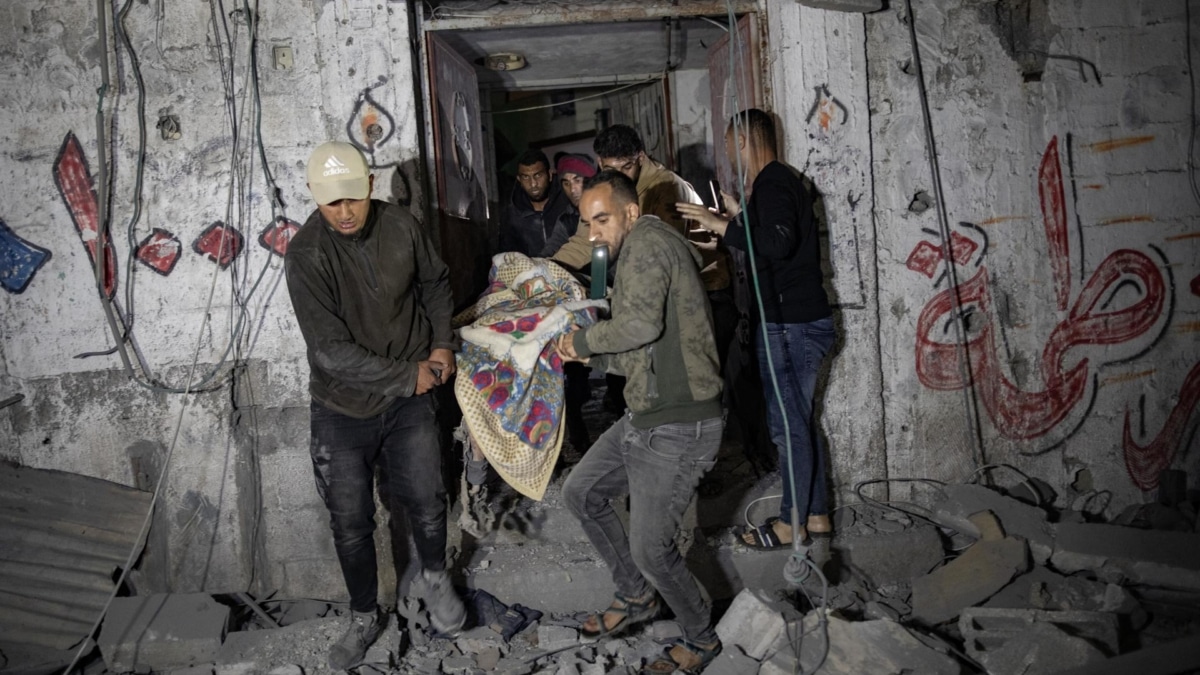 Biden espère un cessez-le-feu à Gaza lundi prochain alors que les bombardements israéliens se poursuivent