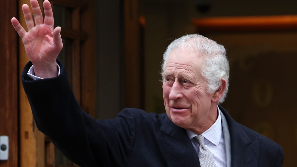 La maison royale britannique annonce que Charles III est atteint d'un cancer