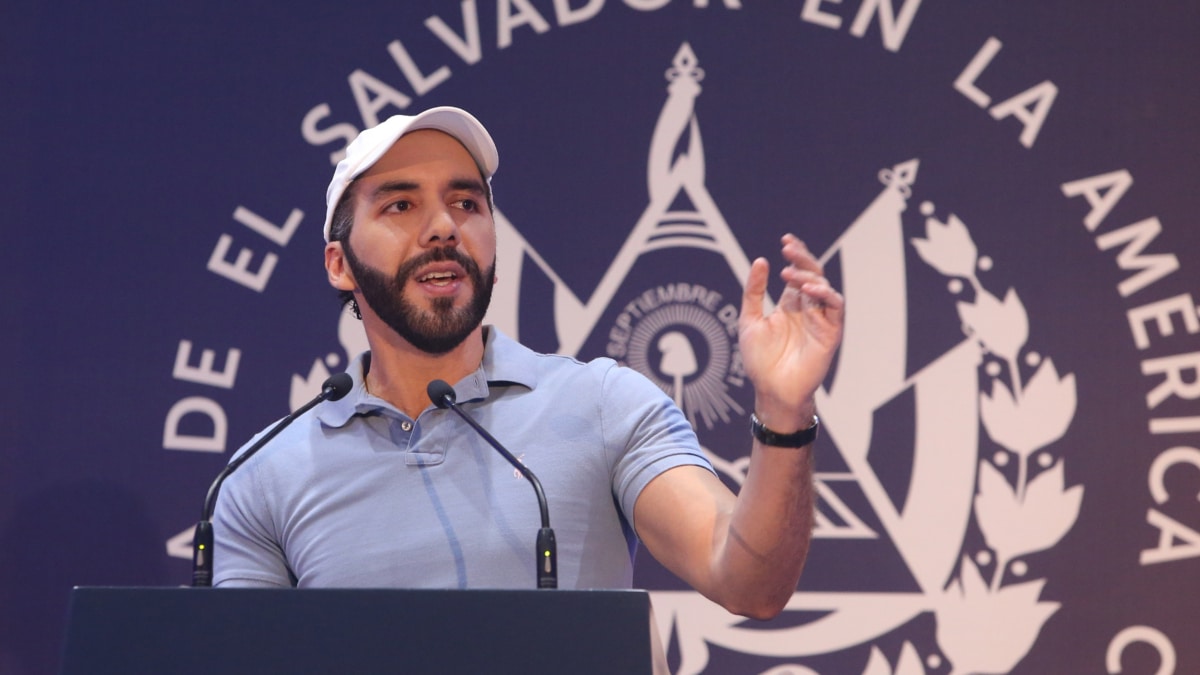 Nayib Bukele, le messie des réseaux qui déferle sur l'Amérique latine