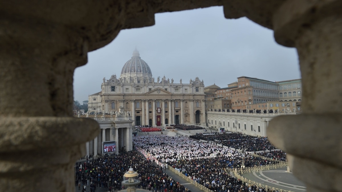 Un criminel armé arrêté lors de l'audience du pape