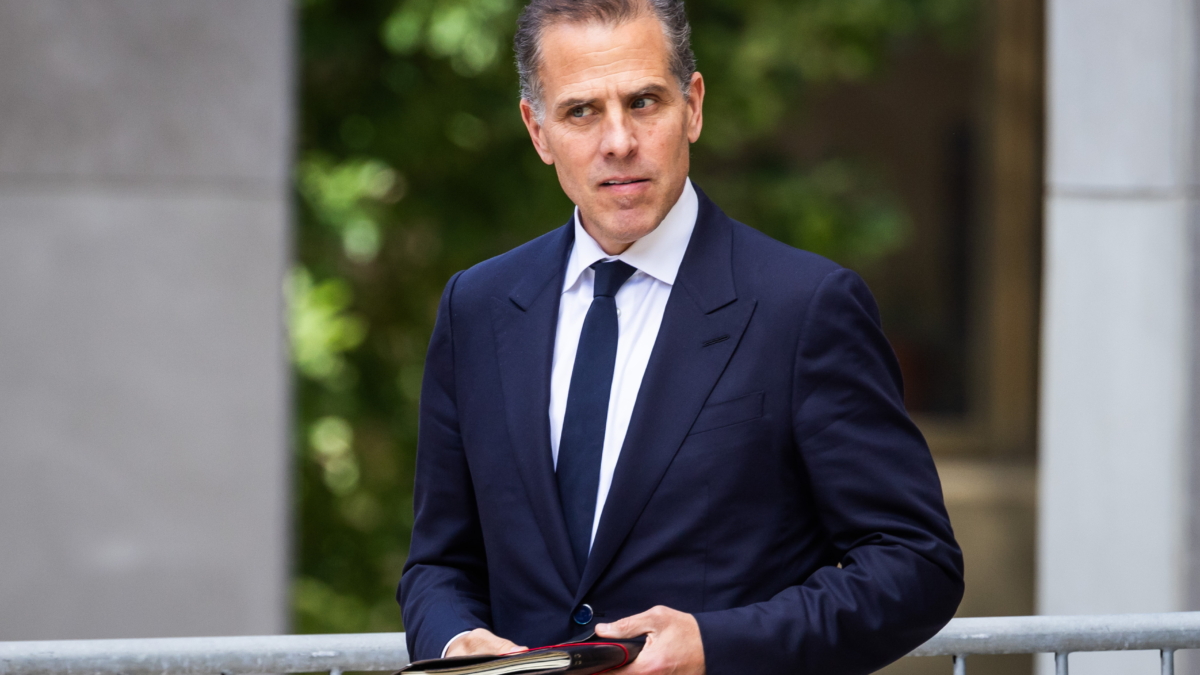 Le jury déclare le fils de Joe Biden coupable de possession illégale d'armes à feu