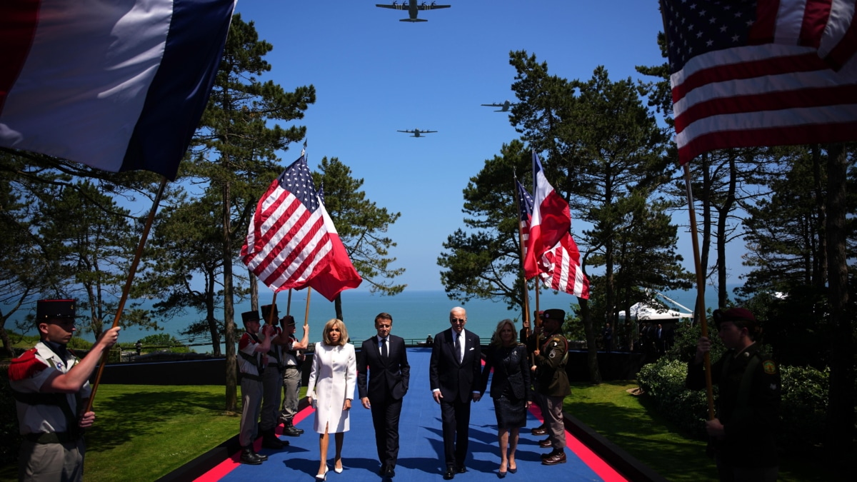 "Jouer aux tyrans est impensable. Nous ne quitterons pas l'Ukraine"