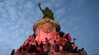 La victoire du Nouveau Front Populaire est célébrée dans les rues de France