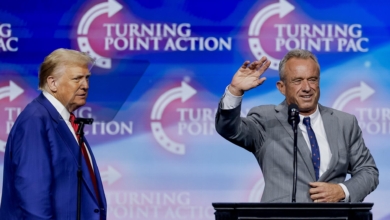 Trump promet de tenir Robert F. Kennedy, anti-vaccin, pour responsable de la santé aux États-Unis