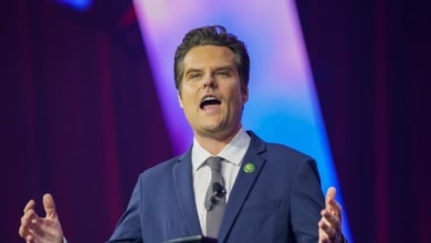 Le choix de Trump pour le poste de procureur général se retire au milieu d'un scandale sexuel : "J'étais une distraction"