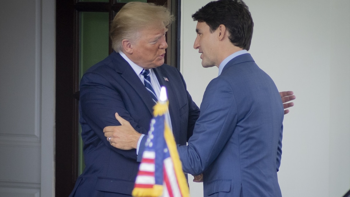 Les tarifs douaniers de Trump pousseraient le Canada dans une inévitable récession