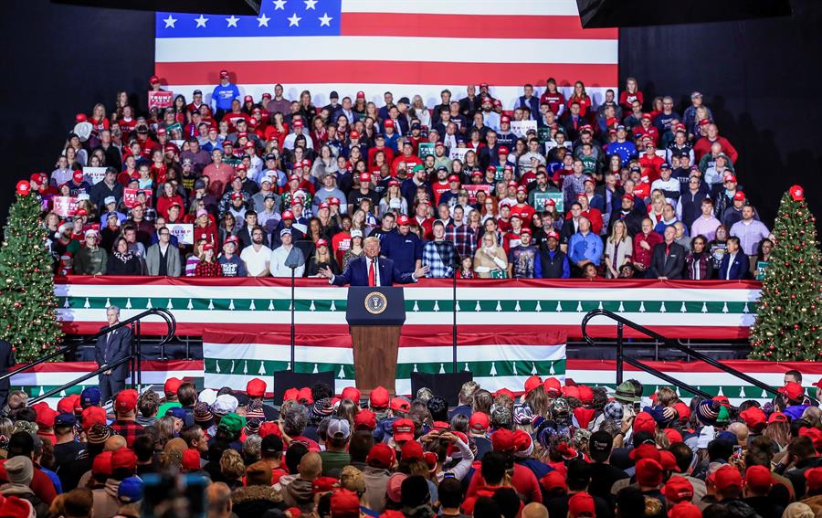 Trump donne un rassemblement à Battle Creek, Michigan, un État qui a fini par voter pour lui aux élections en novembre dernier.