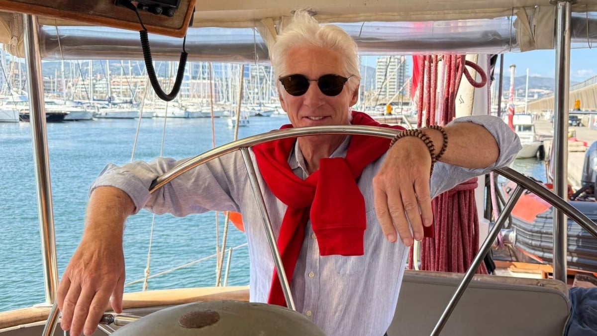 Richard Gere à bord du navire à bras ouverts