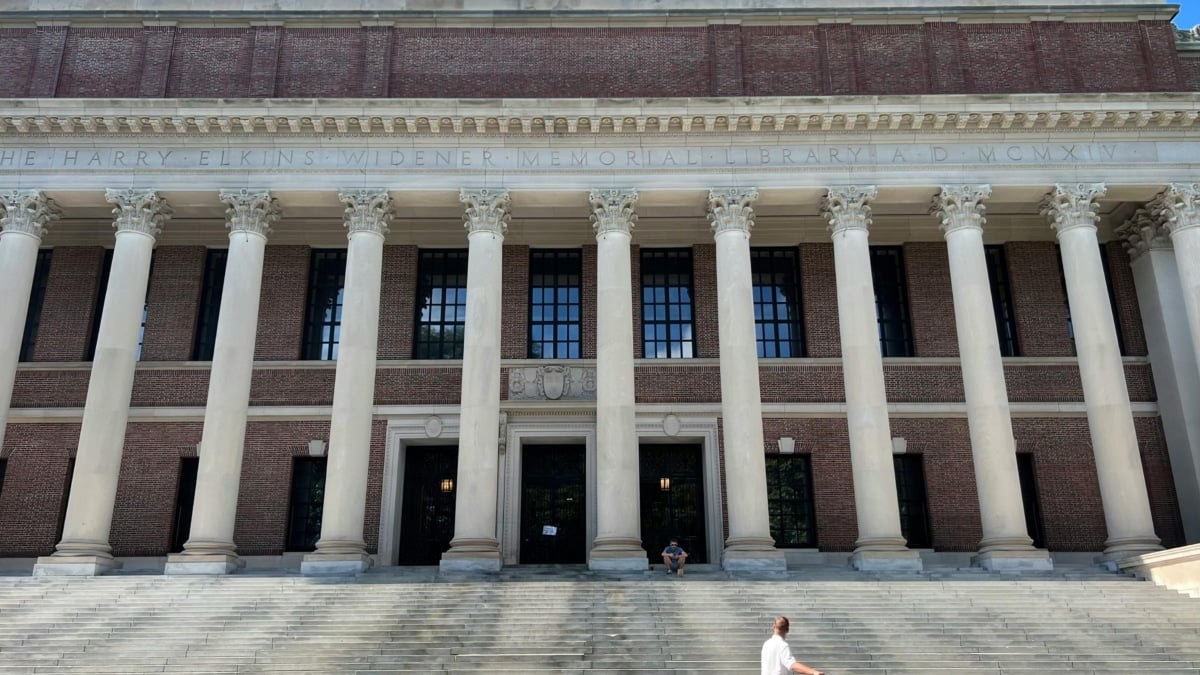 Harvard exige l'administration Trump pour interdire l'enregistrement des étudiants étrangers