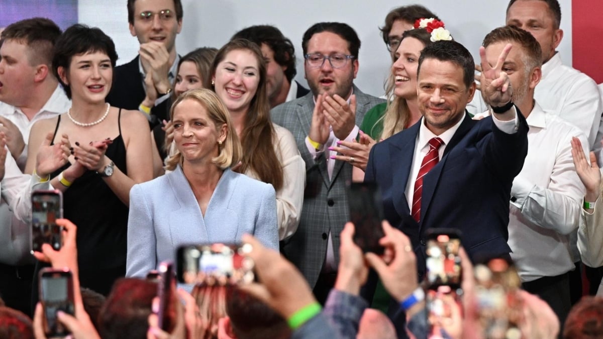 Le Trzawski libéral mène par le minimum le deuxième tour des présidentiels polonais, selon le premier sondage