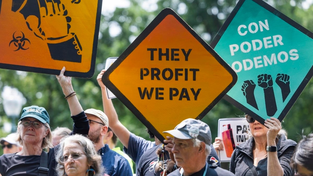 La «grande loi» de Trump tirera plus sur le déficit public américain