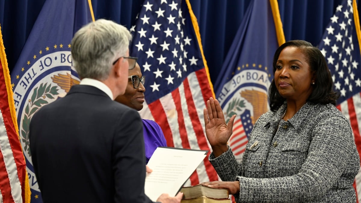 La tentative de Trump de licencier un gouverneur de la Fed lui donnerait le contrôle du superviseur