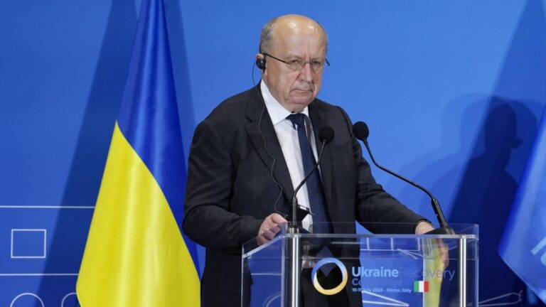 « Nous devons apprendre les leçons de l'histoire »