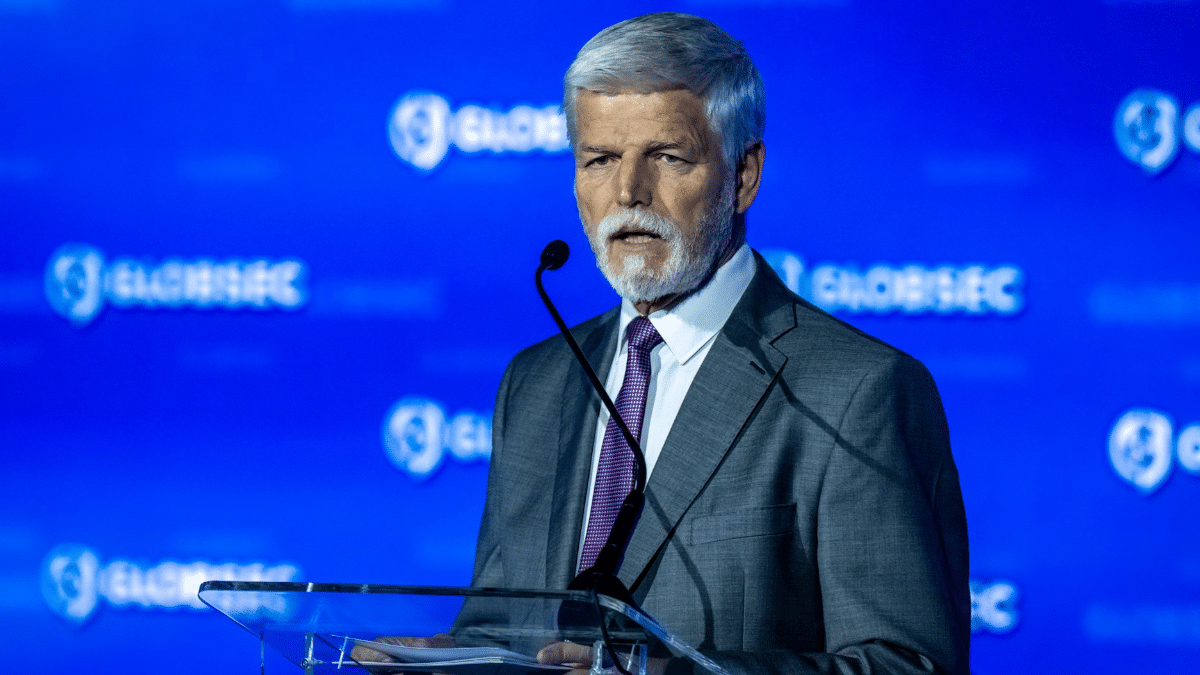 Plus de 500 parents condamnés pour impératif de l'entretien laisseront les prisons tchèques