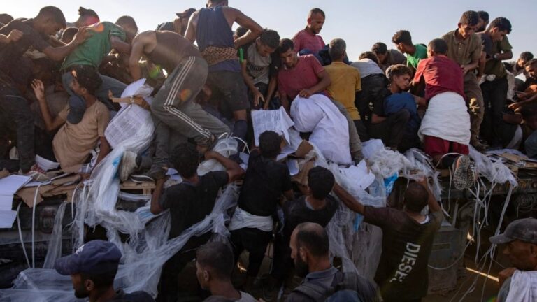 Vingt morts après avoir annulé un camion