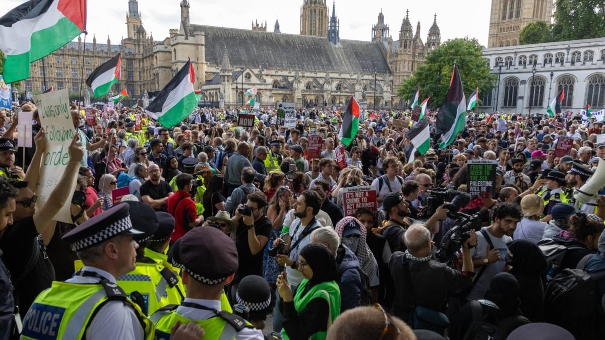 Arrestations de masse à Londres pour soutenir le groupe «Action Palestine»
