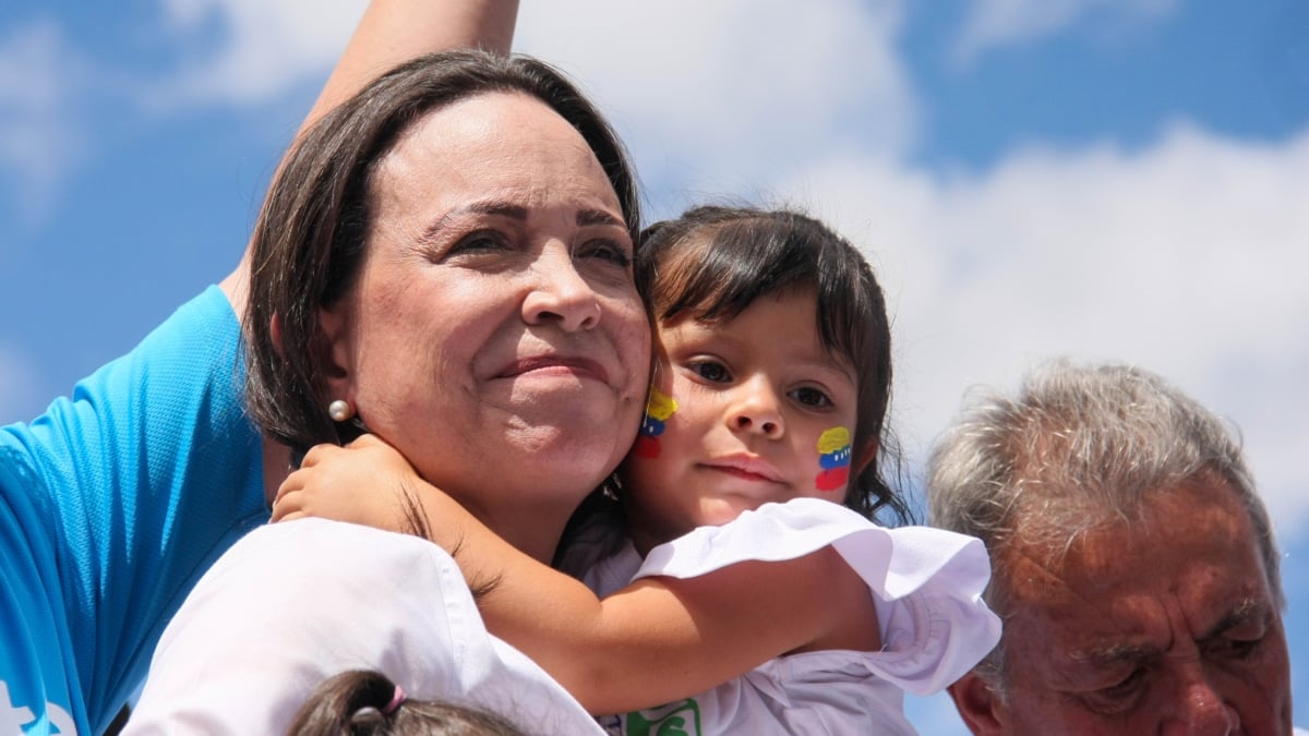 Le prix Nobel de la paix ignore Trump et récompense l'opposante vénézuélienne María Corina Machado