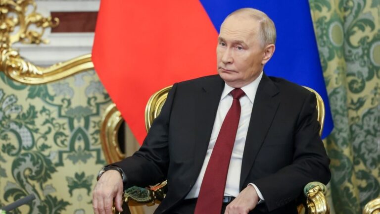 Poutine confirme avoir reçu le plan de paix de Trump et y voit la base d'un règlement « définitif »
