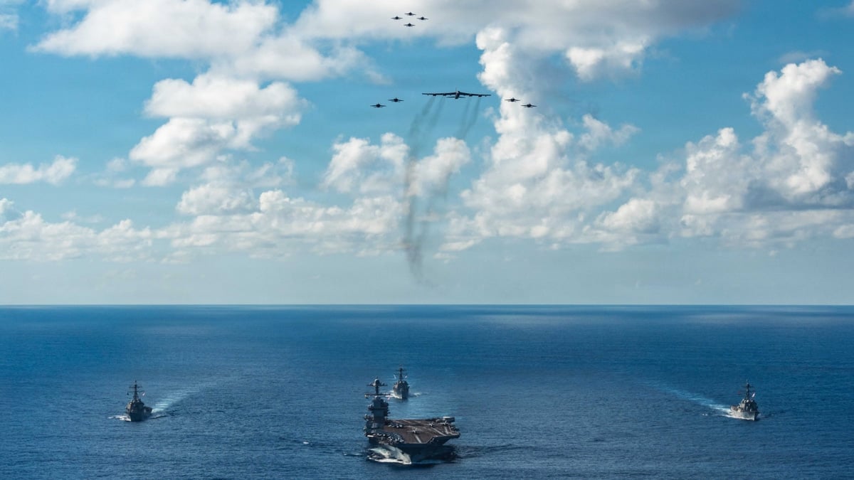 Trump cible le Venezuela avec le plus grand déploiement militaire dans les Caraïbes depuis l'invasion du Panama