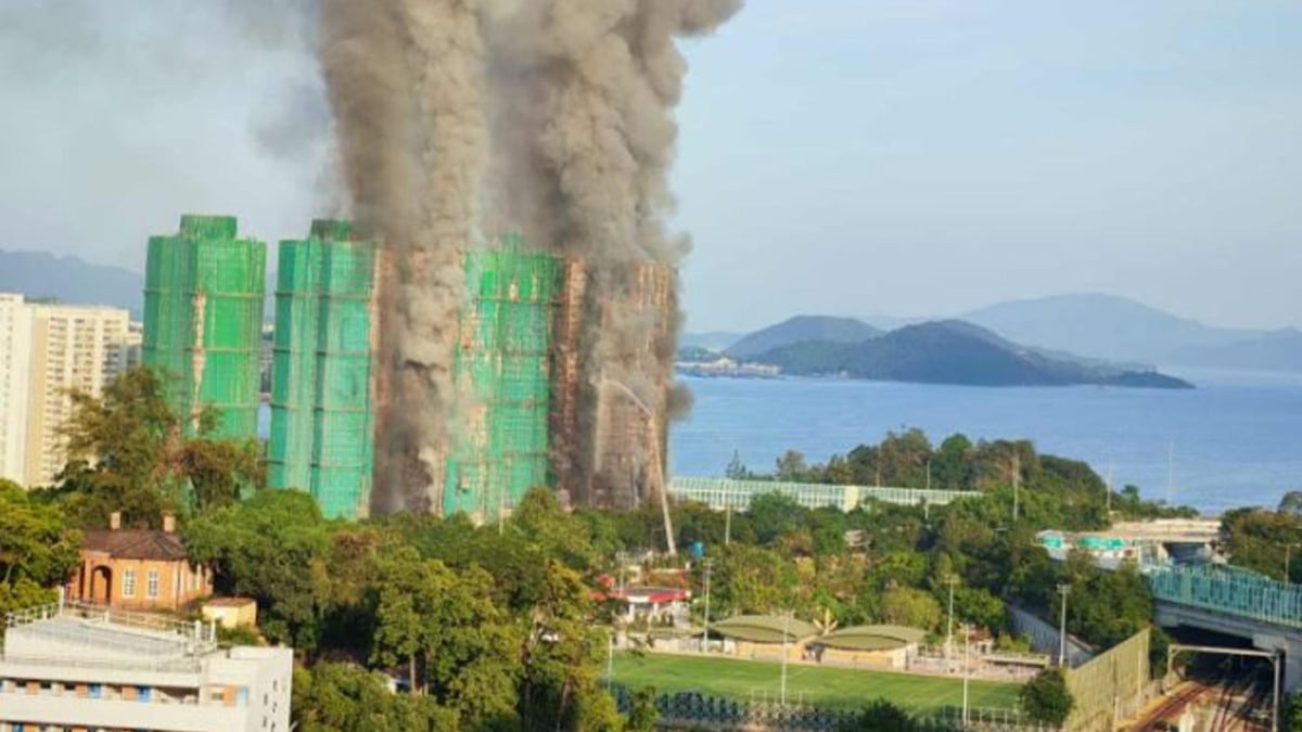 Un incendie dans plusieurs immeubles à Hong Kong fait 36 ​​morts et 279 disparus