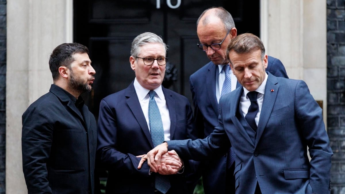 De izda a dcha, Zelenski, Starmer, Merz y Macron, en el 10 de Downing Street