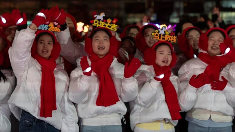 La Chine met fin à trois décennies de préservatifs détaxés pour augmenter le taux de natalité