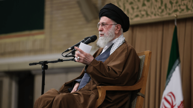 « C'est un complot américain pour dévorer l'Iran »