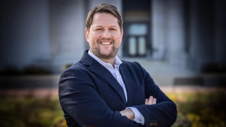 « Delcy doit plaire à Trump et éviter le sabotage de Cabello »