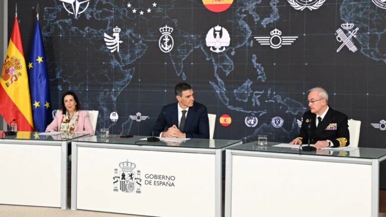 Sánchez appelle à la désescalade tandis que ses partenaires condamnent les attentats