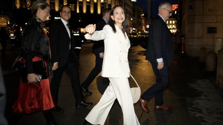 Trump aurait retiré son soutien à Machado pour avoir accepté le prix Nobel de la paix, selon le Post