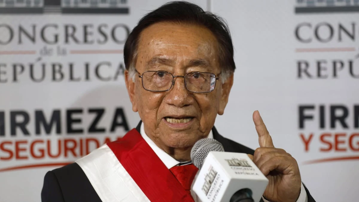 El nuevo mandatario interino de Perú, José María Balcázar