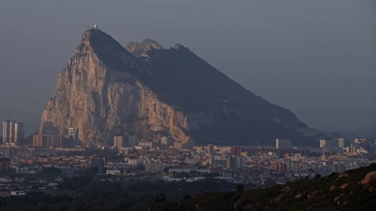 L'UE publie le traité sur Gibraltar que l'Espagne ne soumettra pas au Congrès et qui protège sa souveraineté britannique