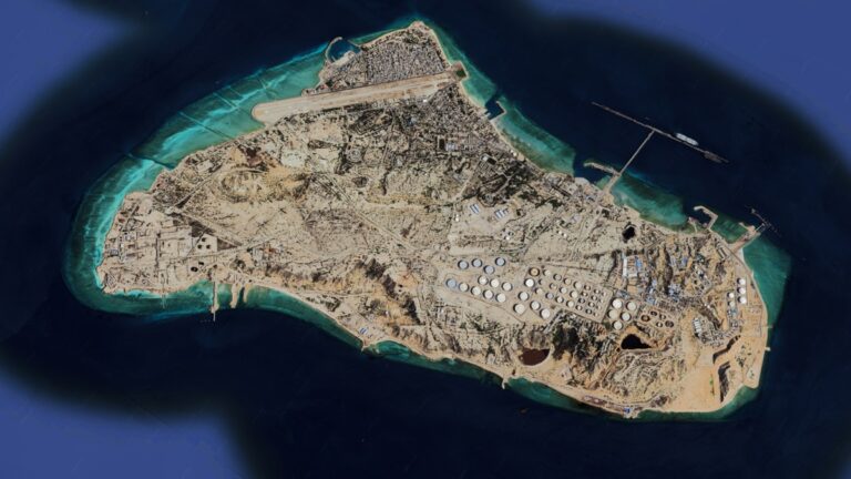 Charag, la petite île iranienne du golfe Persique dont Trump rêve et qui pourrait changer le cours de la guerre