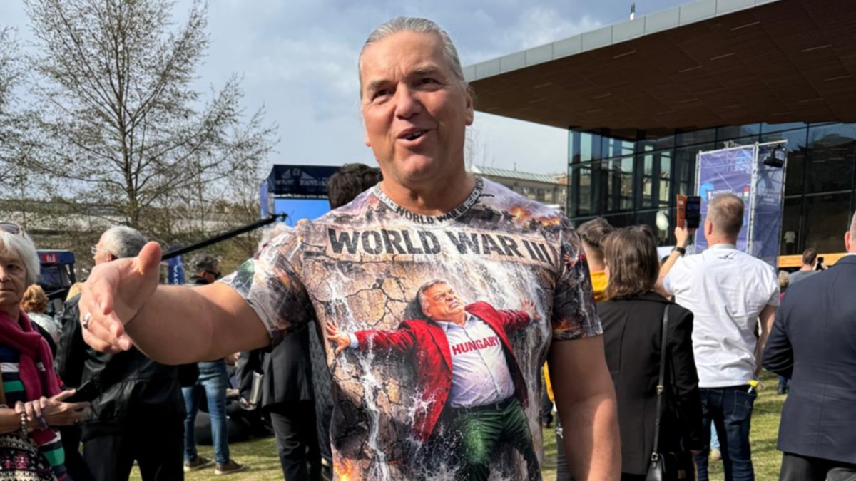 Ákos Szilágyi, le « dessinateur » d'Orbán : « Seuls les patriotes nous sauvent »