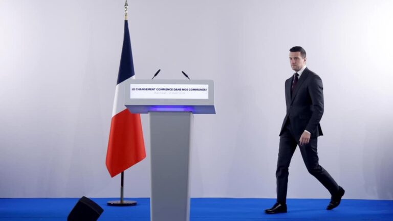 La France du mécontentement est dépeinte dans des lieux extrêmes