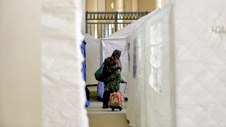 La guerre contre l'Iran conduit à une crise humanitaire de grande ampleur : « Il y a une détérioration accélérée »