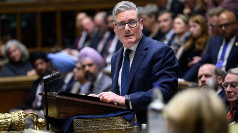 Le Royaume-Uni renforce sa présence militaire à Chypre avec un destroyer et des hélicoptères anti-drones après l'attaque d'une base