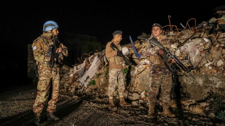 Trois casques bleus ghanéens blessés dans le sud du Liban lors d'une attaque contre une mission de l'ONU comptant 700 soldats espagnols