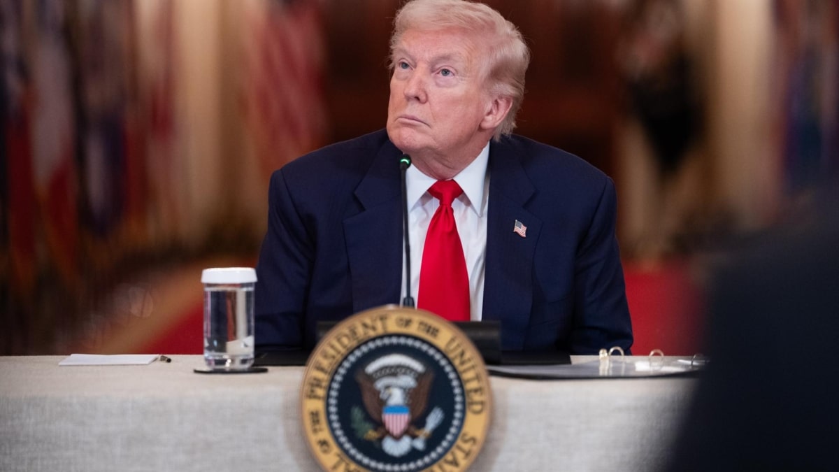 Trump considera una victoria el compromiso de Irán de no atacar a sus vecinos pero reconoce que su