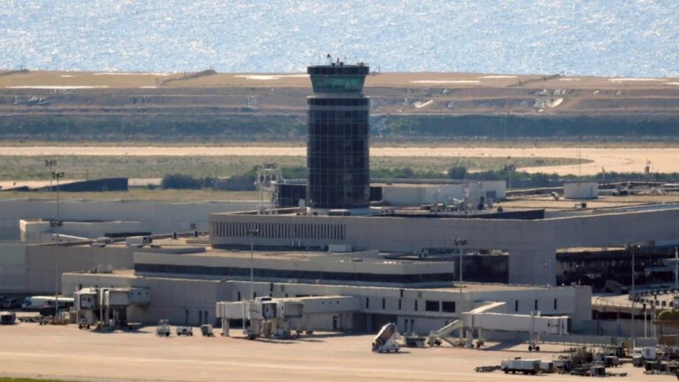 VIDÉO| Le décollage choquant d’un avion commercial au Liban au milieu des bombardements israéliens