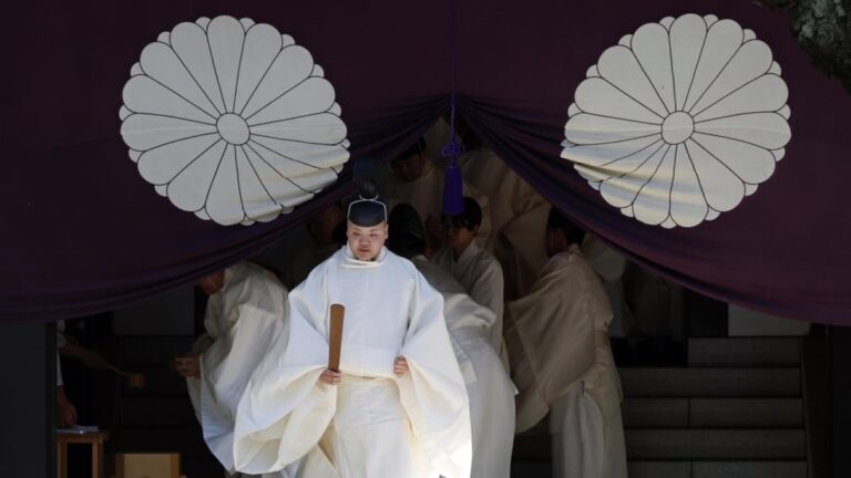 Qu'est-ce que le sanctuaire Yasukuni et pourquoi déclenche-t-il la confrontation historique entre la Chine et le Japon ?