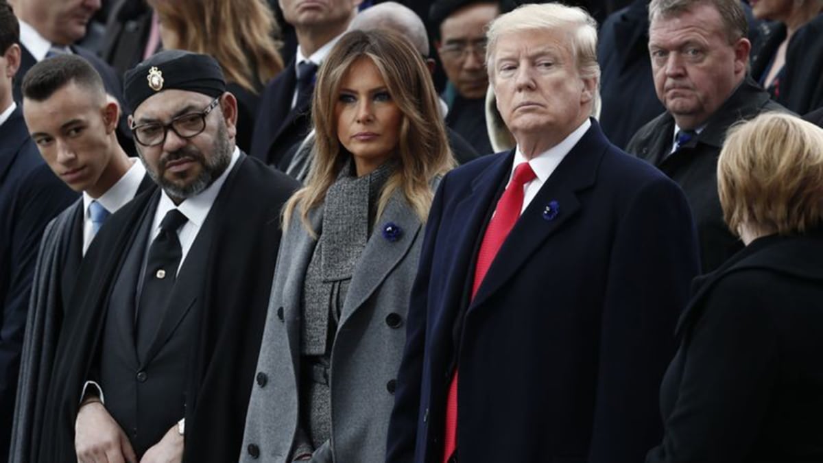 Donald y Melania Trump junto al rey Mohamed VI y el príncipe Moulay El Hassan en los actos conmemorativos del centenario del armisticio de la Primera Guerra Mundial en Paris.