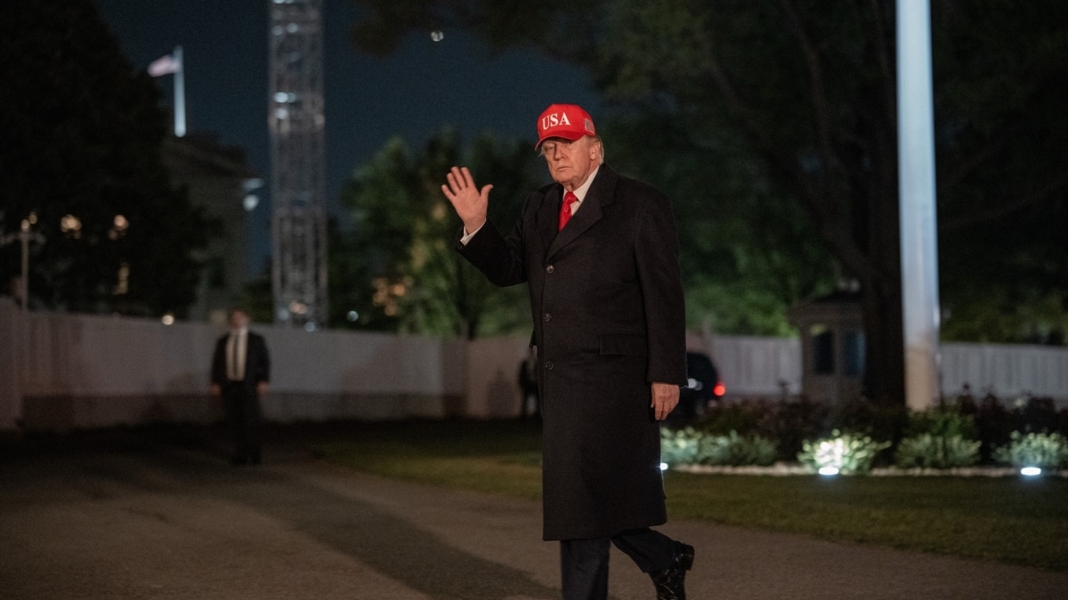 Trump carga contra Meloni tras sus críticas: