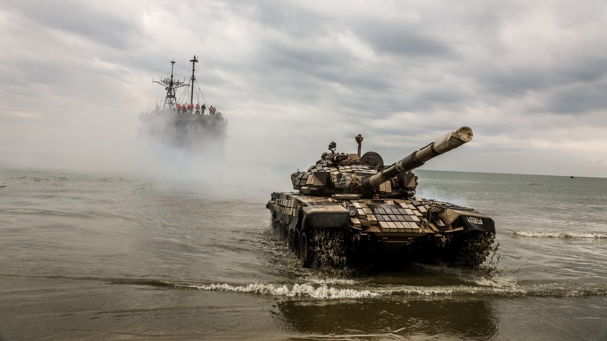 Irán reabre el paso por el estrecho de Ormuz hasta que termine el alto el fuego en Líbano