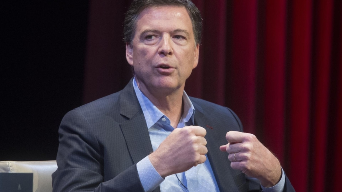 Imputan por segunda vez al exdirector del FBI James Comey por un polémico post sobre Trump