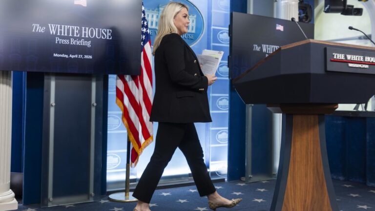 La Maison Blanche accuse les médias et les démocrates de promouvoir la violence politique après la tentative d'attaque contre Trump