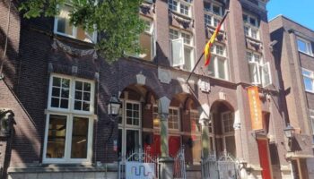 Pourquoi d'autres pays s'emparent du siège de l'Institut Cervantes