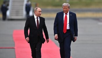 Trump et Poutine ont une « excellente conversation » au téléphone pour tenter de progresser sur l'Iran et l'Ukraine