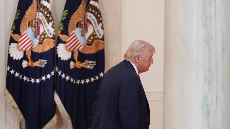 Trump menace l'Iran d'une « extrême dureté »