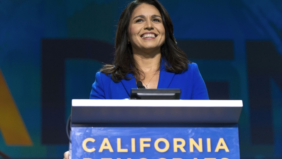 Dimite la directora de Inteligencia del Gobierno de Trump, Tulsi Gabbard